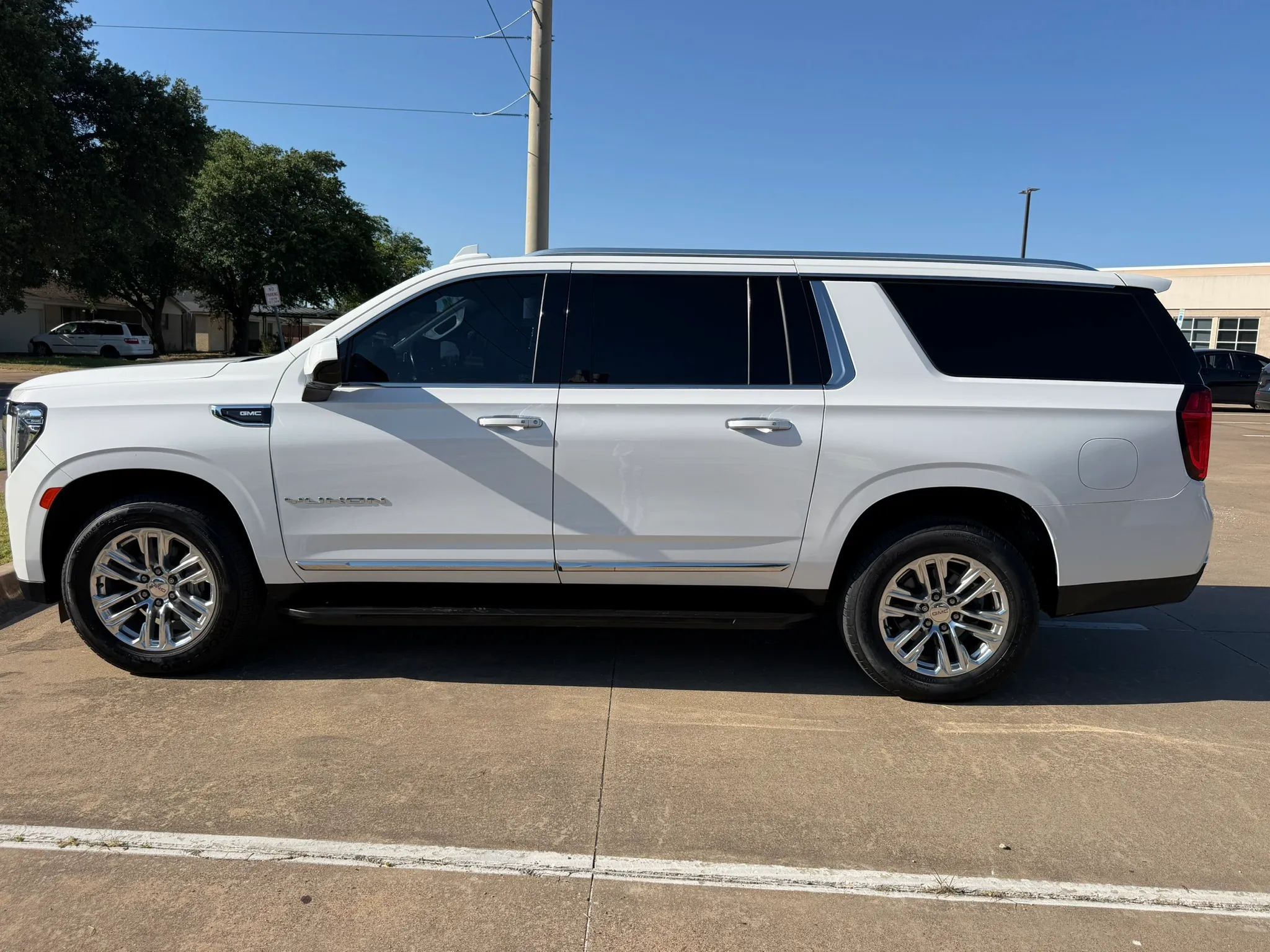 gmc yukon xl 2021 1GKS1GKDXMR367508 image gmc yukon xl 2021 1GKS1GKDXMR367508 image
